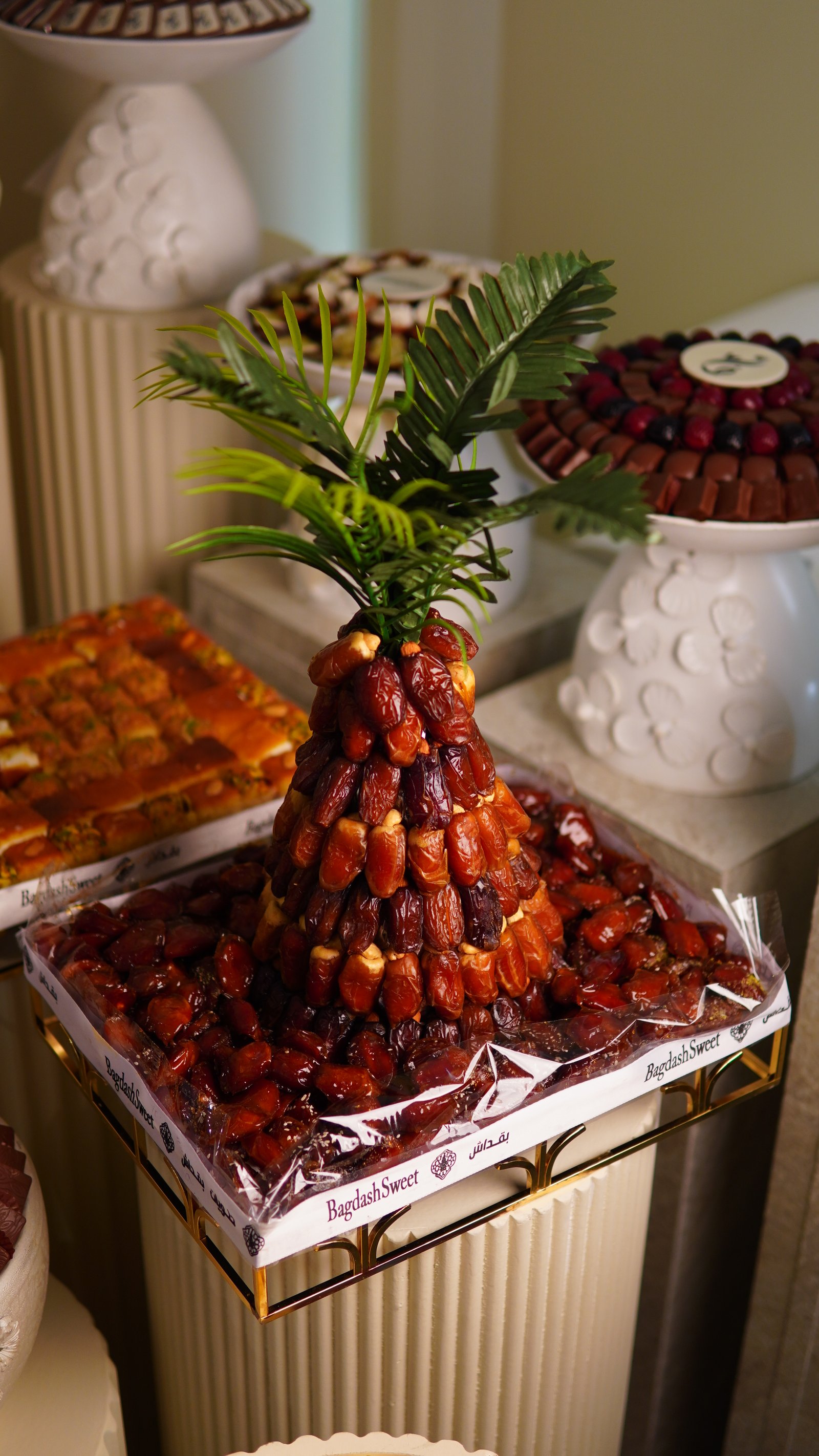 برج تمر محشي كبير 